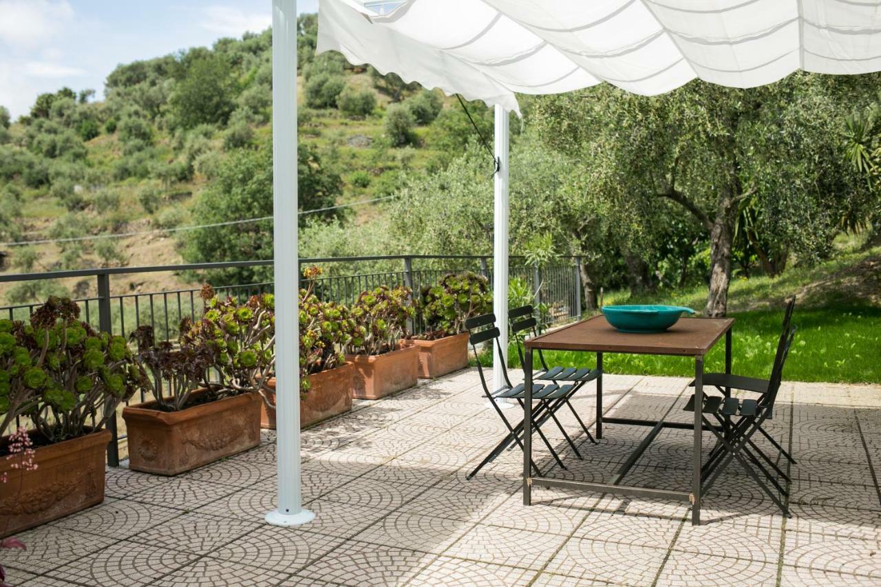 Civezza Agriturismo Oltrealmare מראה חיצוני תמונה